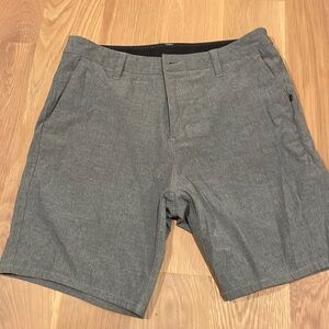 Vuori Men’s Aim short